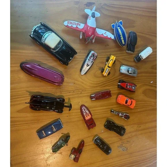 VTG Die Cast metal Random Bundle Lot of 20 Corgi Batman Airplane Hot Wheels