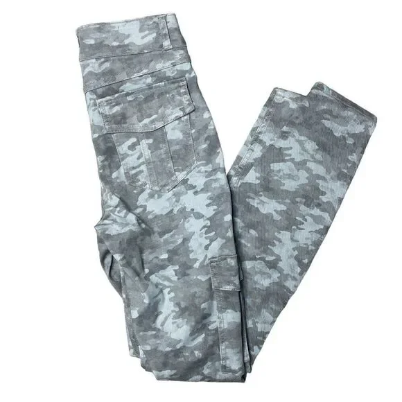 NWT Spanx Stretch Twill Ankle Cargo Pants Stonewashed Camo Small