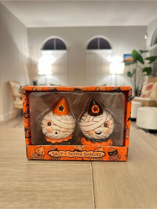 Halloween Mummy Salt & Pepper Shaker Set - Orange and White