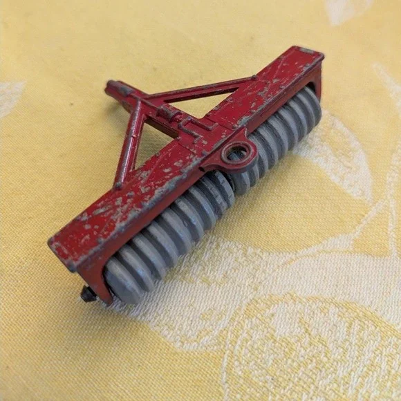 Vintage Hubley Kiddie Toy 50 Red Disc Harrow Farm Tractor Implement Die Cast‎