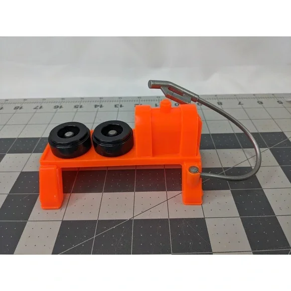 Fisher Price Husky Helpers Orange‎ Gas Pump