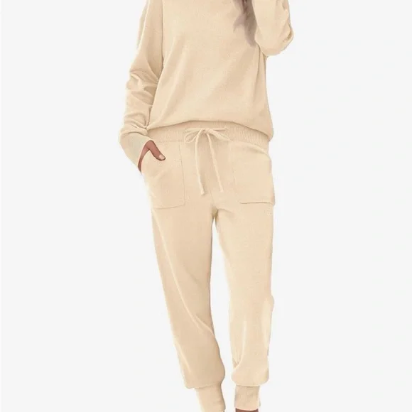 NWT Women's Knit Loungewear Set-cream/apricot color R6