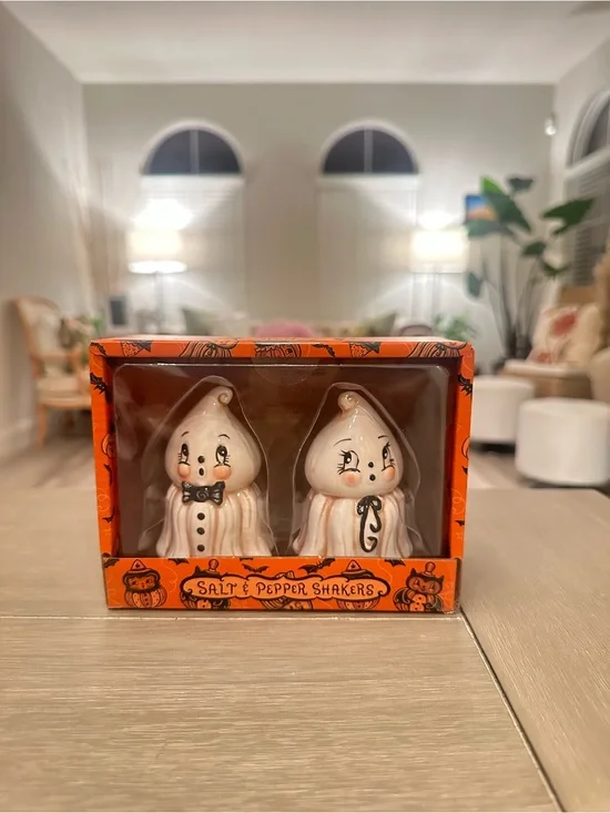 Halloween Ghost Salt & Pepper Shaker Set - White Ceramic