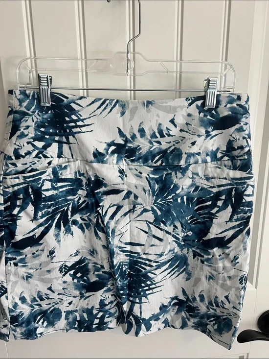 Women’s Blue Leaf Print Skort - Casual Summer Style