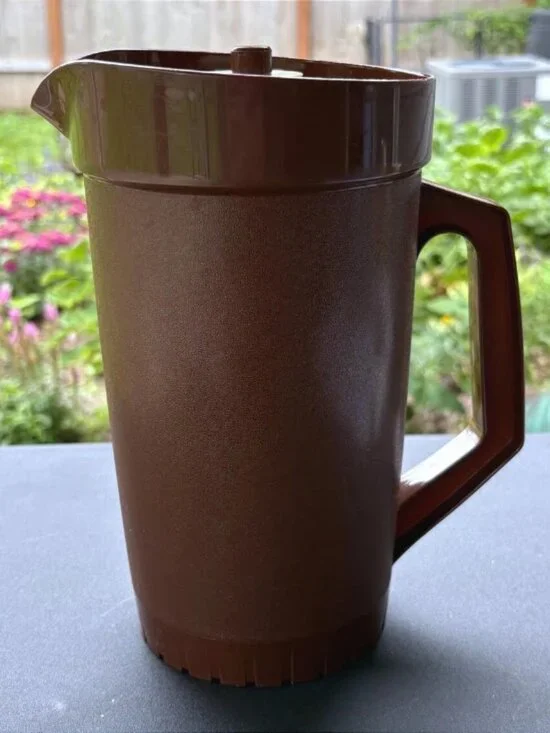 Vintage 1/2 Gallon Tupperware Pitcher Brown