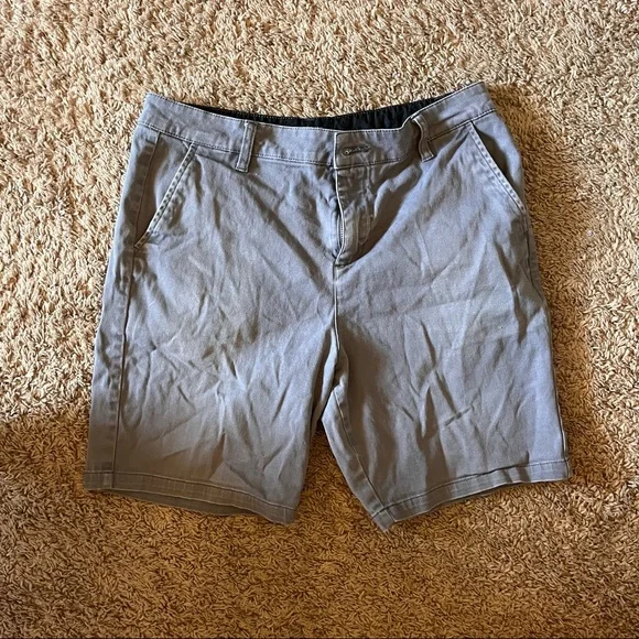 gray men’s chino shorts 32 in waiste
