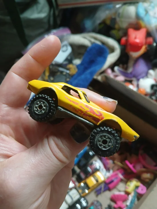 Hot Wheels 4x4 Monster Vette Chevy Corvette Stingray Yellow Flames 1975 Vintage
