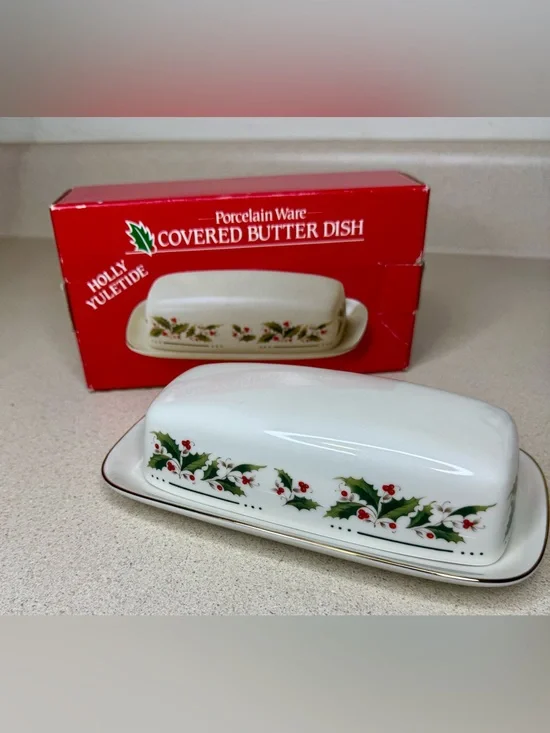 Vintage Holly Yuletide Porcelain Butter Dish – Made in Japan Christmas Pattern