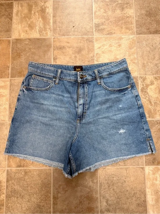 Lee Light Blue High-Rise Denim Shorts with Frayed Hem