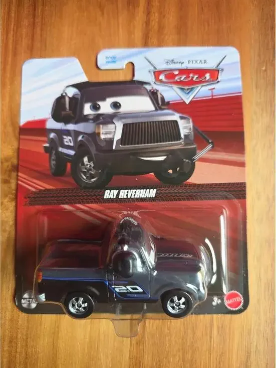 Disney Pixar Cars 3 Ray Reverham Black Pickup NEW Jackson Storm Pit