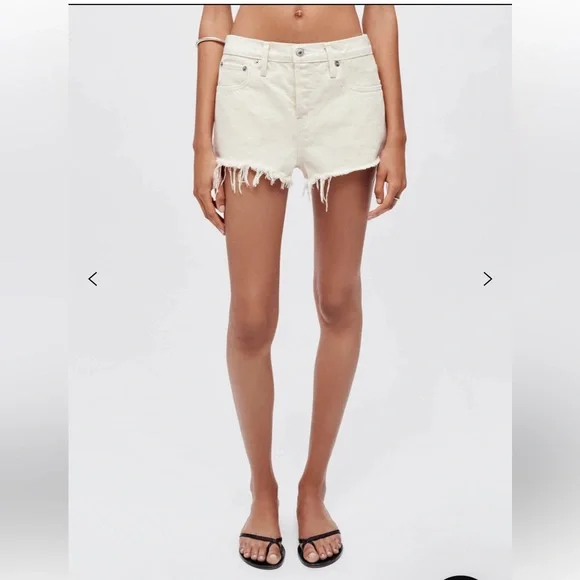 Re/Done Off-White Frayed Hem Denim Shorts