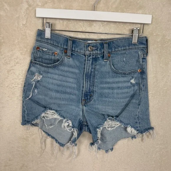 Abercrombie & Fitch‎ 4