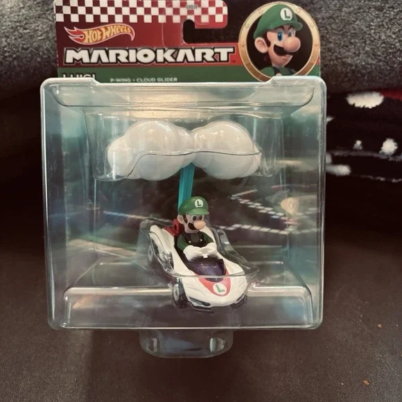 Hot‎ Wheels  Mario Kart Series  Luigi P-Wing With Cloud Glider  Sealed