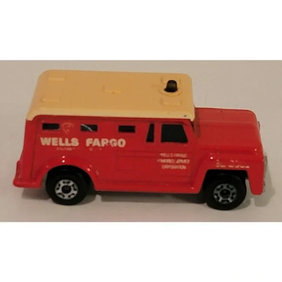 1978 Matchbox Lesney Superfast ARMORED TRUCK Red Wells Fargo #69