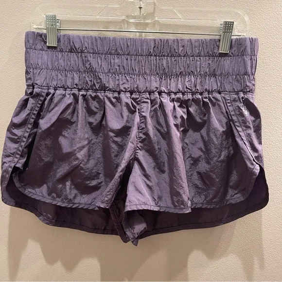 FREE PEOPLE MOVEMENT Purple The Way Home Shorts Womens Medium Lining