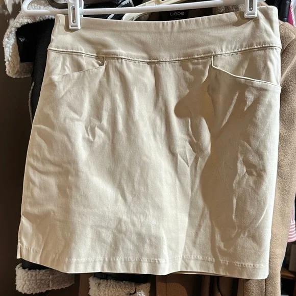 Lady Hagen golf skort EUC 6