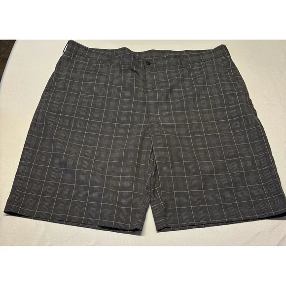 Ben Hogan Mens Size 42‎ Gray Green Plaid Lightweight Golf Performance Shorts