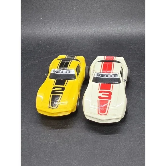 Tyco 1979 Chevrolet Corvette Yellow #2 White #3 From Cliff Hangers Set