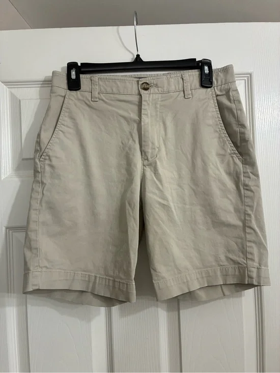 crown & ivy Beige Flat-Front Men’s Shorts