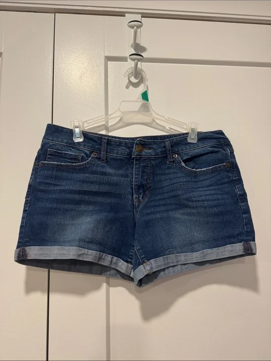 Time and Tru Dark Blue Rolled Hem Denim Shorts
