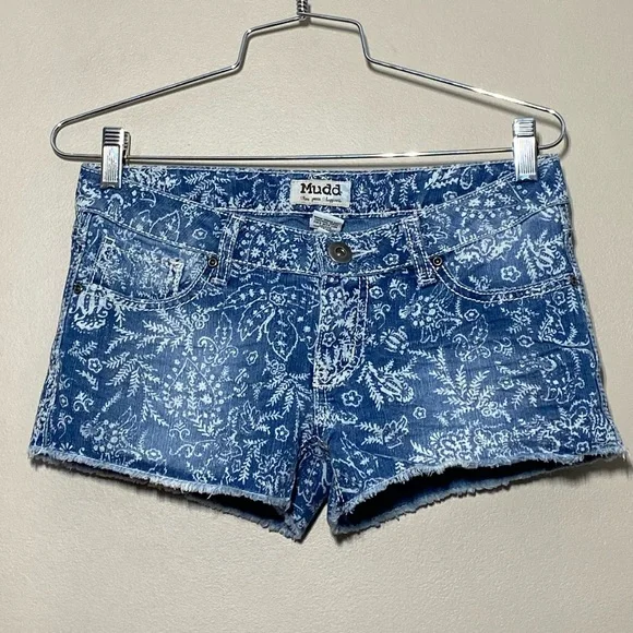 Mudd Blue White Shorts Size 3 Low Rise Stretch Casual Summer Mini Shorts