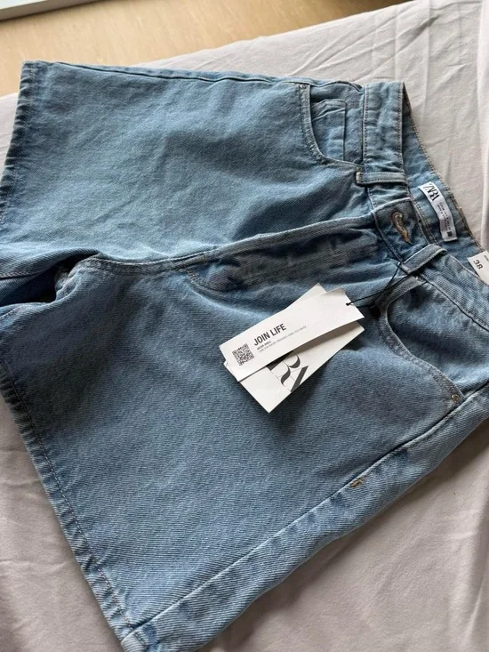 Womens Light Blue Denim Jean shorts -mom Fit