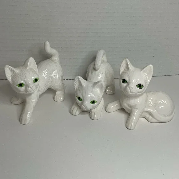 3 Vintage White Kittens Cats w/ Green Eyes Figurines Ceramic Cute 3-4