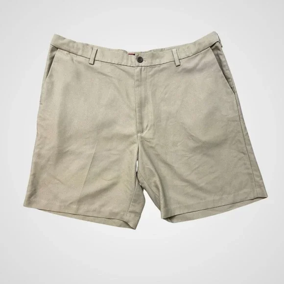 Chaps Mens‎ Khaki Chino Shorts Tan Flat Front Cotton Blend Size 40 Golf Casual