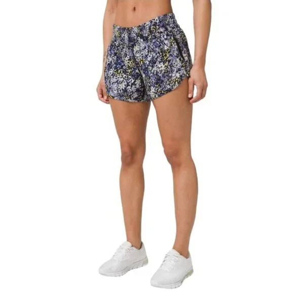 Lululemon Tracker‎ Short V Women's Size 4 US Purple White Floral 4