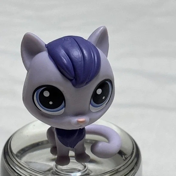 Littlest Pet Shop LPS #2-76 Dane Catso Cat Purple Kitty‎ Blue Eyes