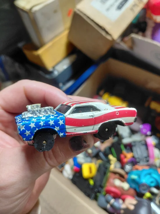 1:64 scale Muscle Machines '69 Camaro die-cast toy car from Funline