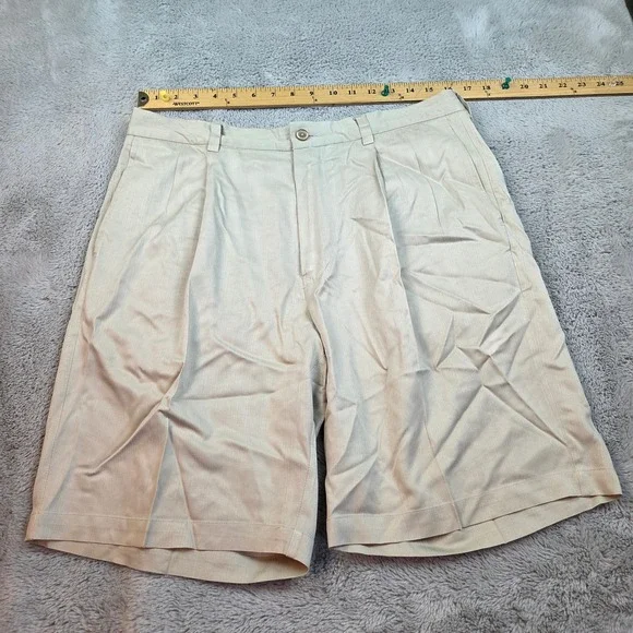 Tommy Bahama Silk Pleated Shorts‎ Mens 34 Herringbone Texture Casual Dressy Tan