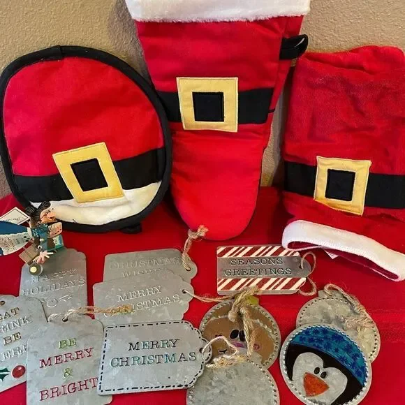 Santa Oven mitt Towel Set and Metal Tags