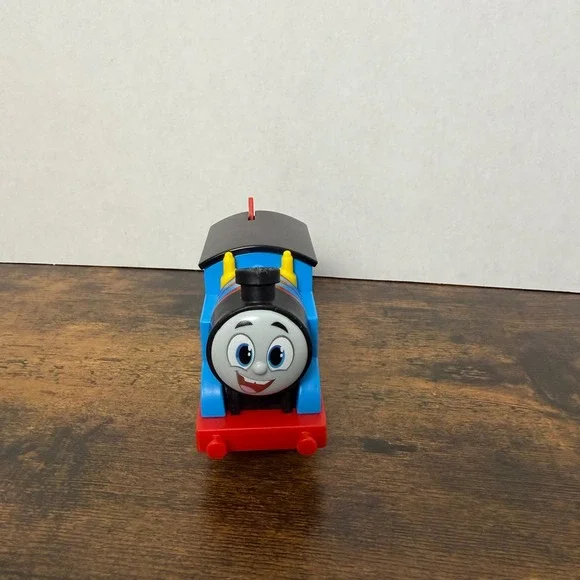 Mattel Thomas & Friends Toy Train Blue Thomas All Engines Motorized Track Master