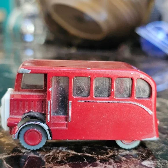 Learning Curve Thomas Friends Take Along Bertie the Bus Diecast Red Vehicle 2002