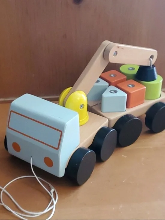 Mula Wooden Crane Magnetic Shapes Toy