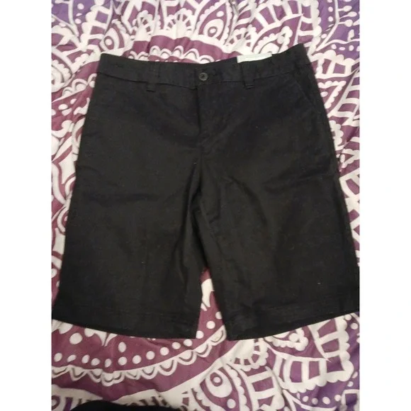 NEW Magellan Women's Happy Camper Bermuda Shorts in Caviar, Size‎ 2