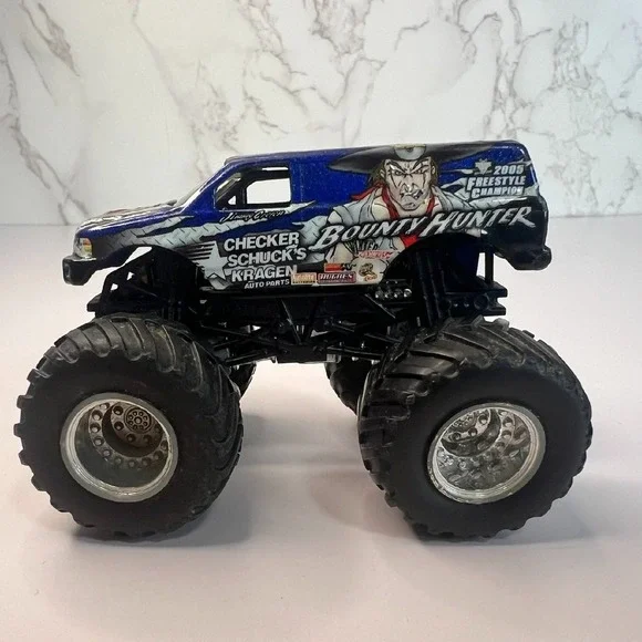 Hot Wheels‎ Monster Jam Bounty Hunter Freestyle Champion 2005, 1/64, Silver Rims