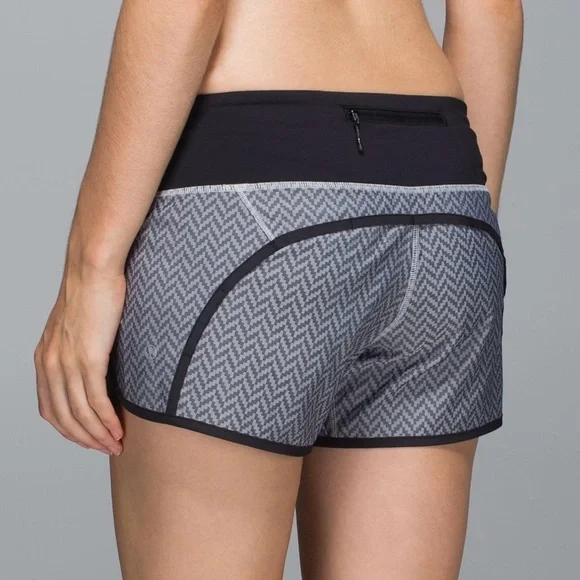 Lululemon Run Times Short 2-way Stretch Giant Herringbone Swift Gray Black Sz 12