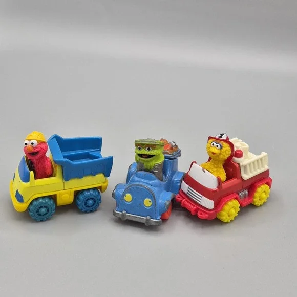 Vintage Sesame Street Toy Car Firetruck  Lot Of 3 Oscar the Grouch Big Bird Elmo