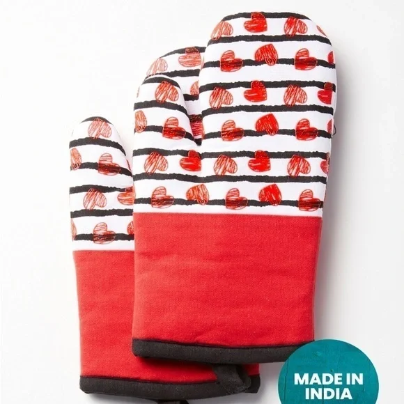 Heart Oven Mitt set