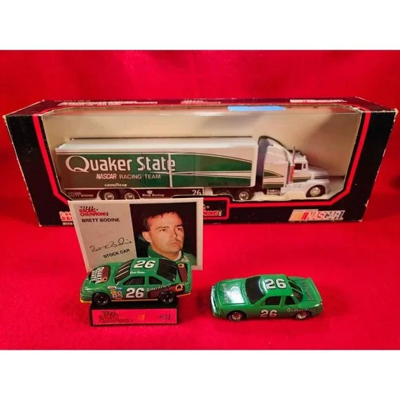 BRETT BODINE NASCAR TRANSPORTER BUNDLE w/MATCHING STOCKCAR‎ & PLAYER CARD