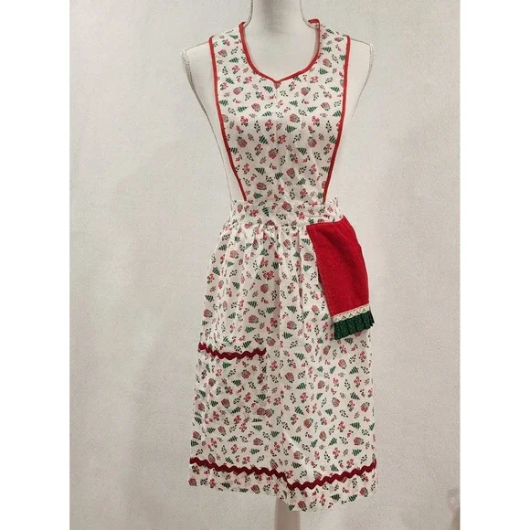 Vintage Christmas Apron‎ Red White Green Holiday Print with Attached Hand Towel
