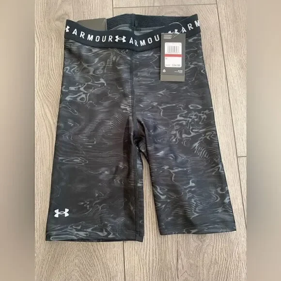 Under Armour woman’s size XS compression high rise bike shorts