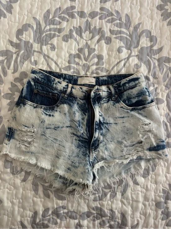 Garage Women’s Blue Tie-Dye Distressed Denim Shorts