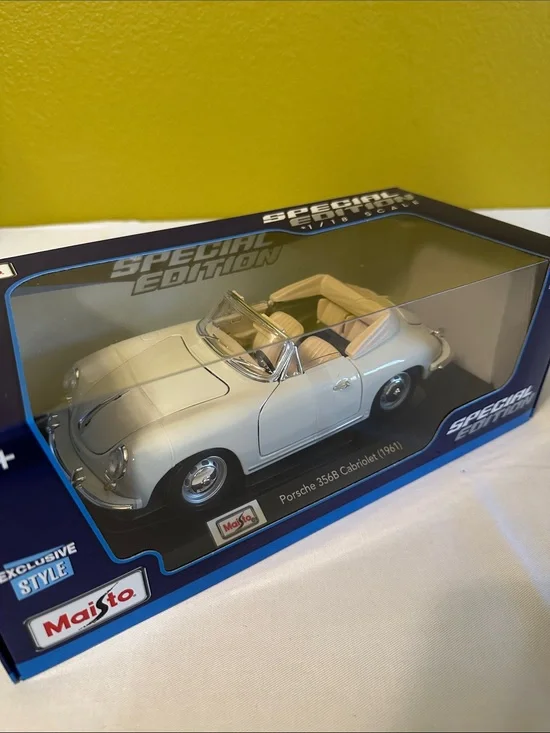 🚗Maisto Special Edition Porsche 356B Cabriolet  (1961) Diecast - Cream Exterior