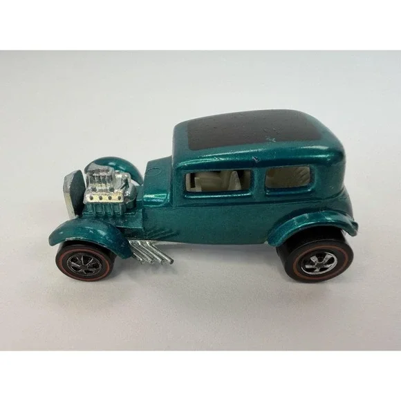 1968 Hot Wheels Redline Classic 32 Ford Vicky in Aqua Light Interior