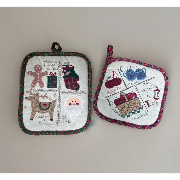 Vintage Christmas Pot Holder Set appliqué Folk art country apples st nick plaid