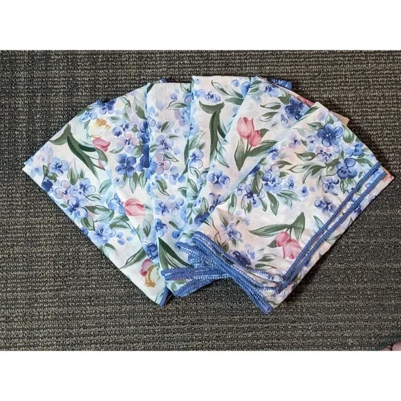 Set of 6 Vtg Blue Floral Cloth Napkins 17