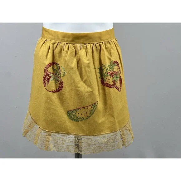 Vintage Embroidered Floral Apron Lace Cottagecore‎ Farmhouse Kitchen